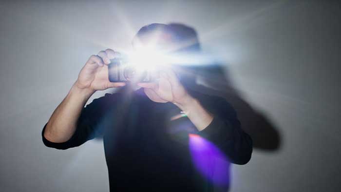Add Flash To Your Front Camera To Take Photo at Night using Front Flash